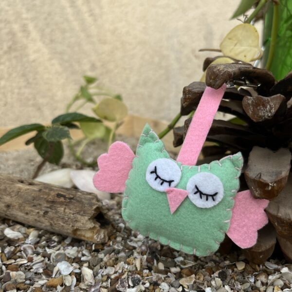Light Green and Light pink_Felt keychain