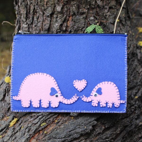 Felt Pouch_Elephant_Ryal blue