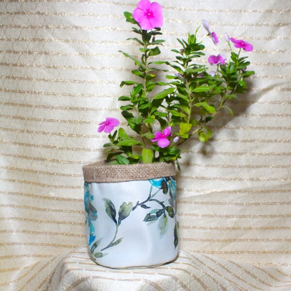 Floral_White_Texture_Planter