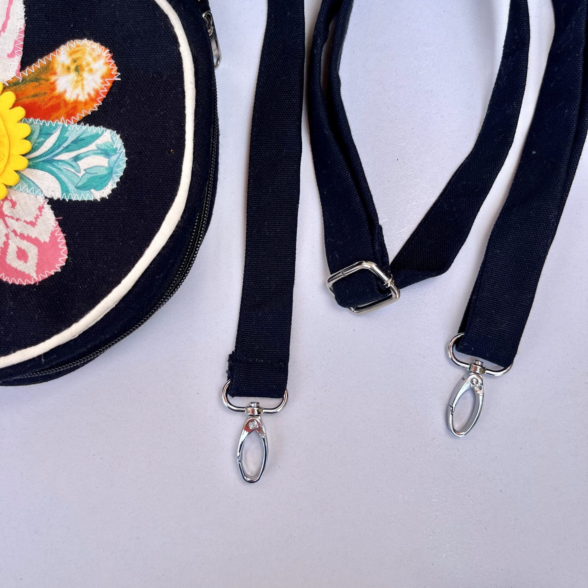 Cross Body Bag image 5