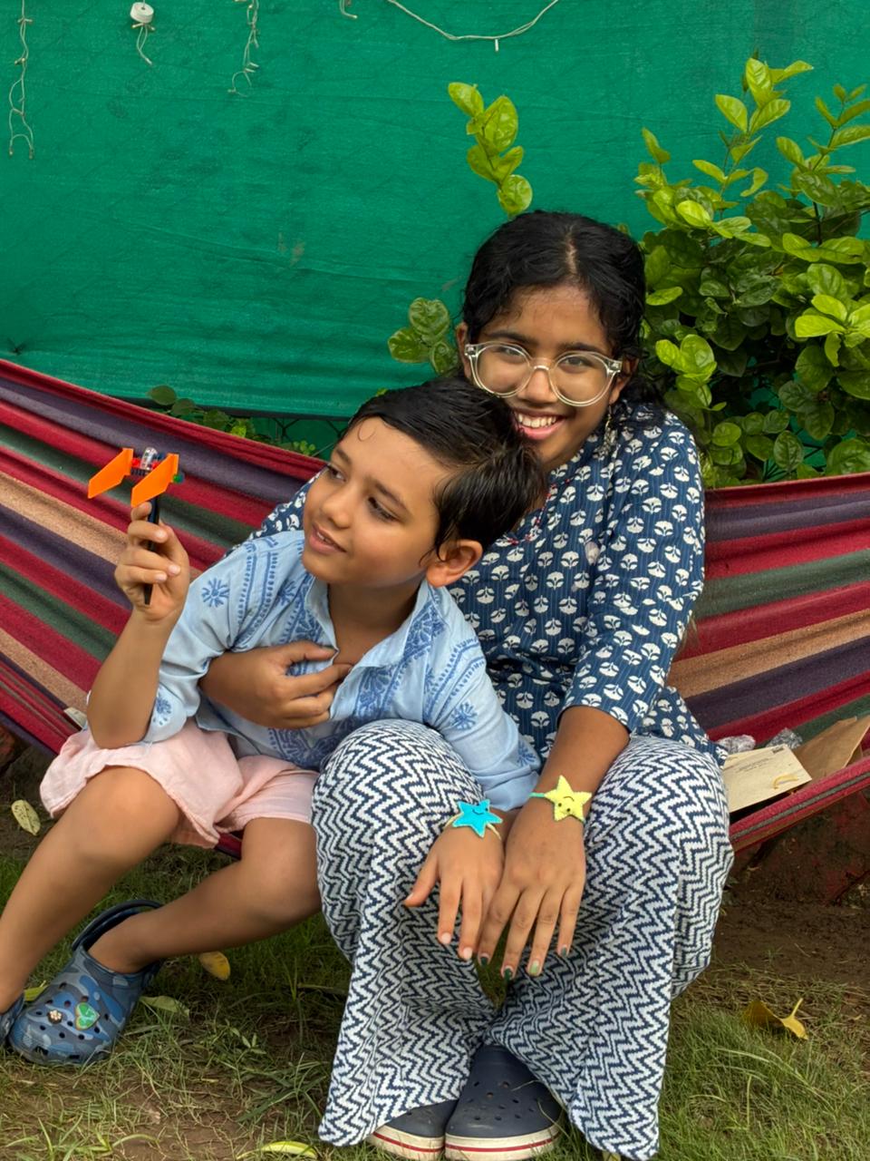 Rakhi_sibiling